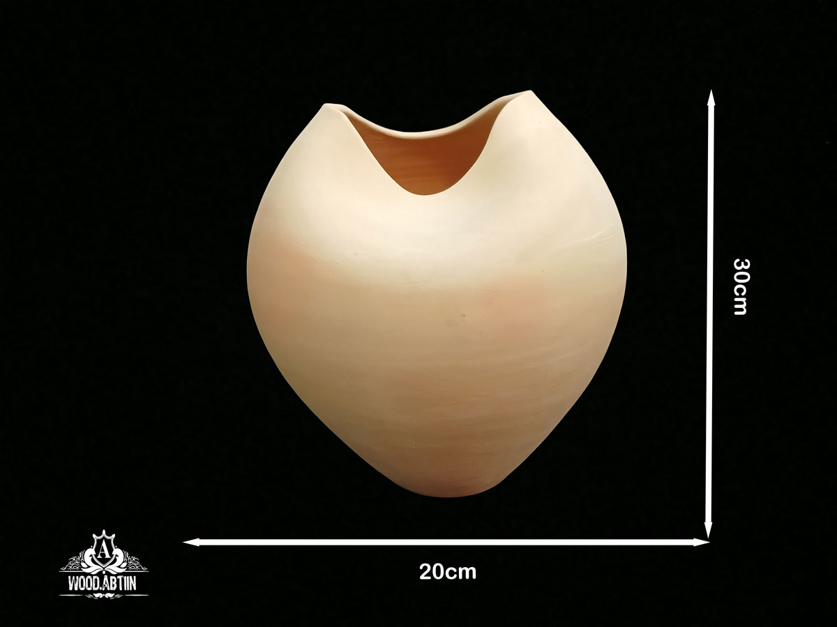 گلدان سفالی خام دفرمه
